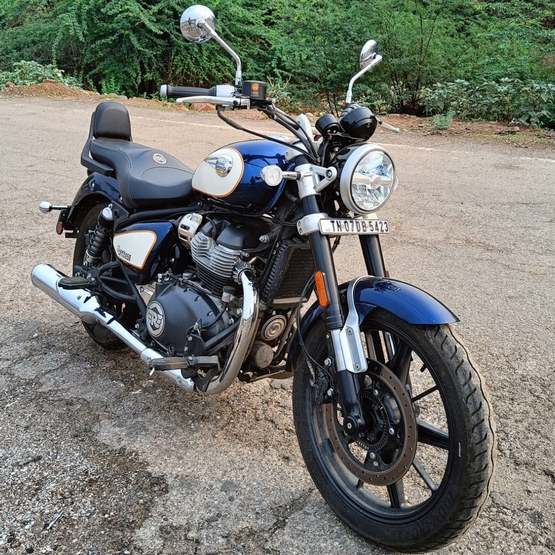 Royal Enfield Super Meteor 650 perjalanan pertama yang tersisa