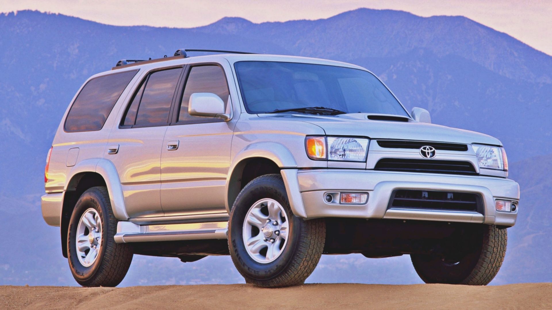 2001 Toyota 4Runner perak