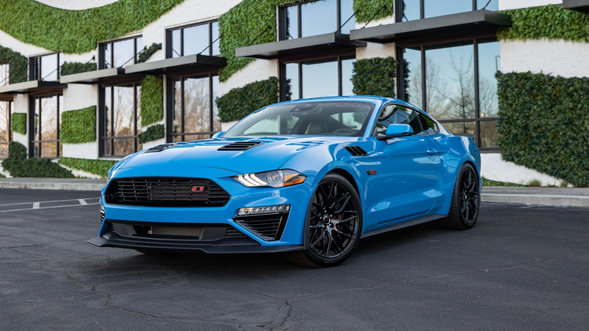 Mustang Roush TrakPak Azul 2023