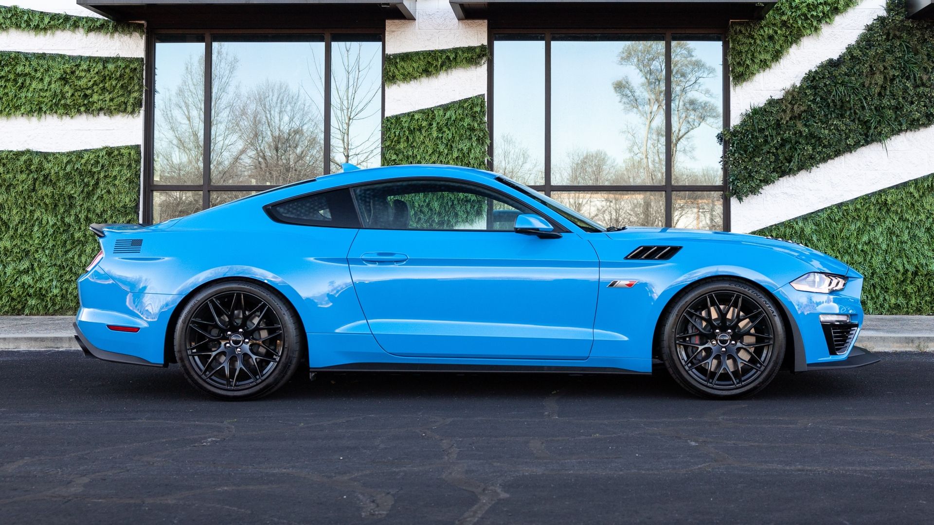Mustang Roush TrakPak Azul 2023 