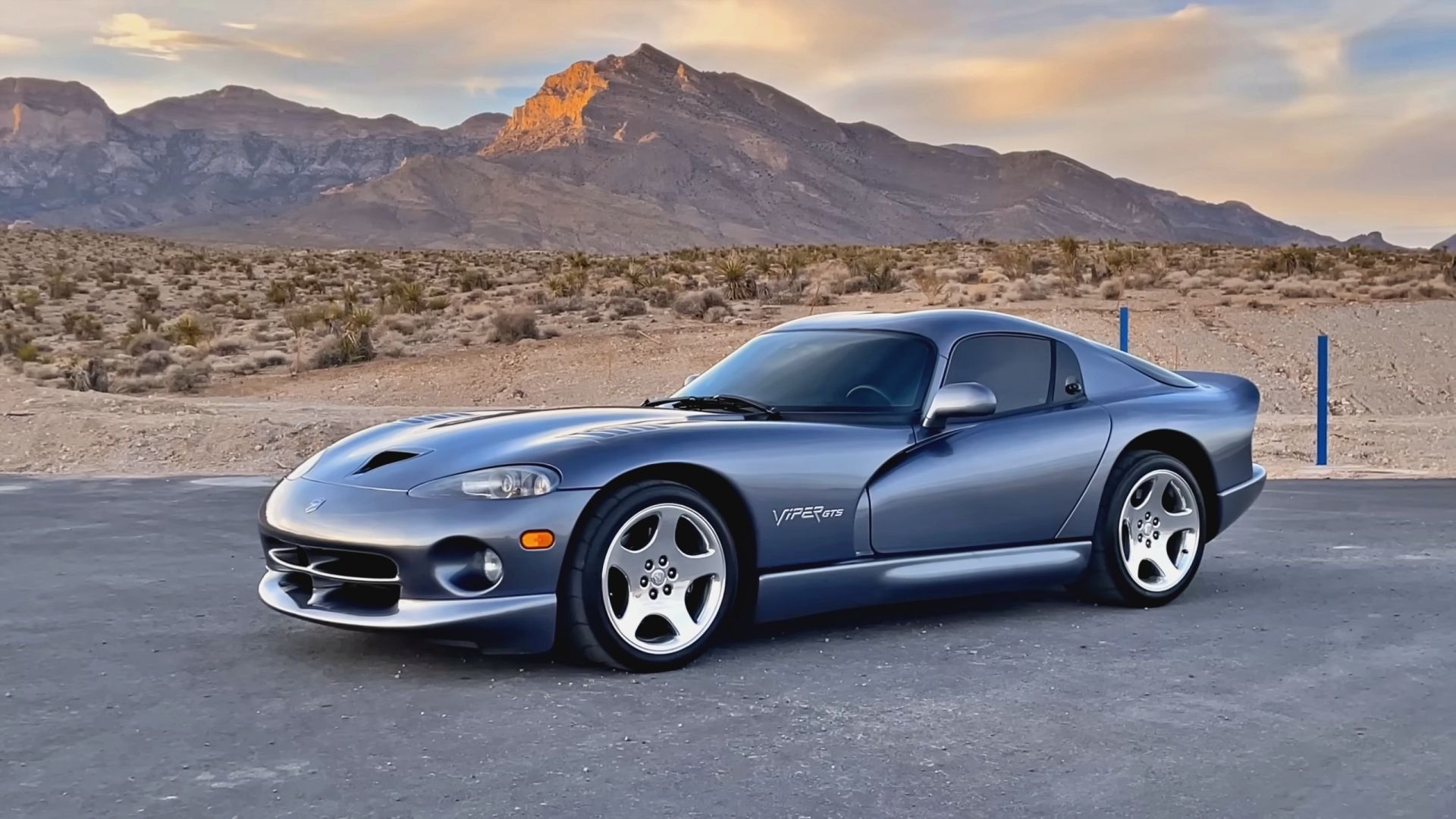 Gray 2000 Dodge Viper GTS