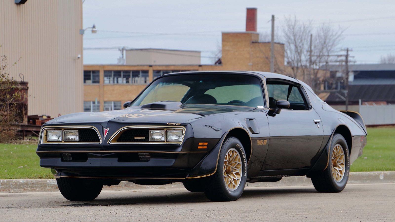 Everything That Made The Trans Am From Smokey And The Bandit So Special