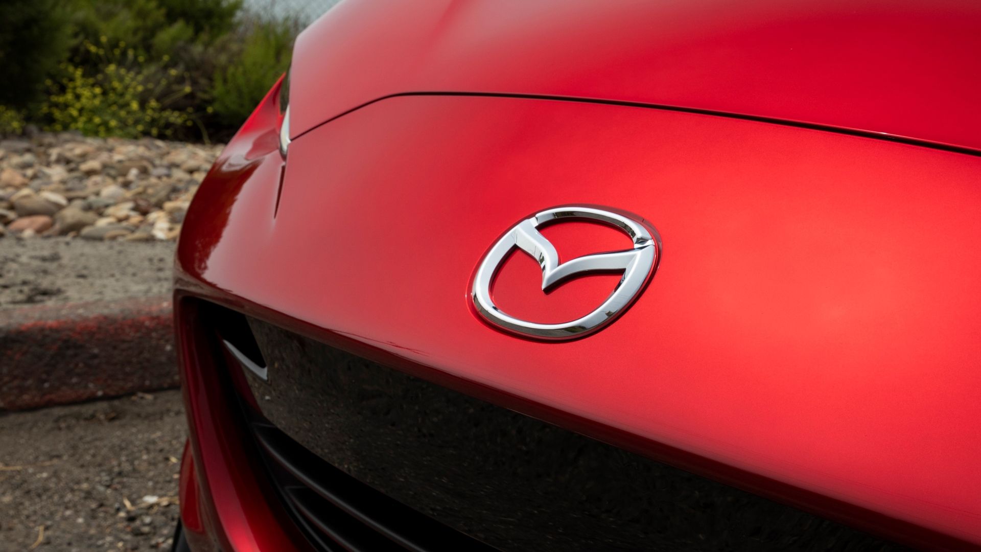 Close up of the badge of the 2019 Mazda MX-5