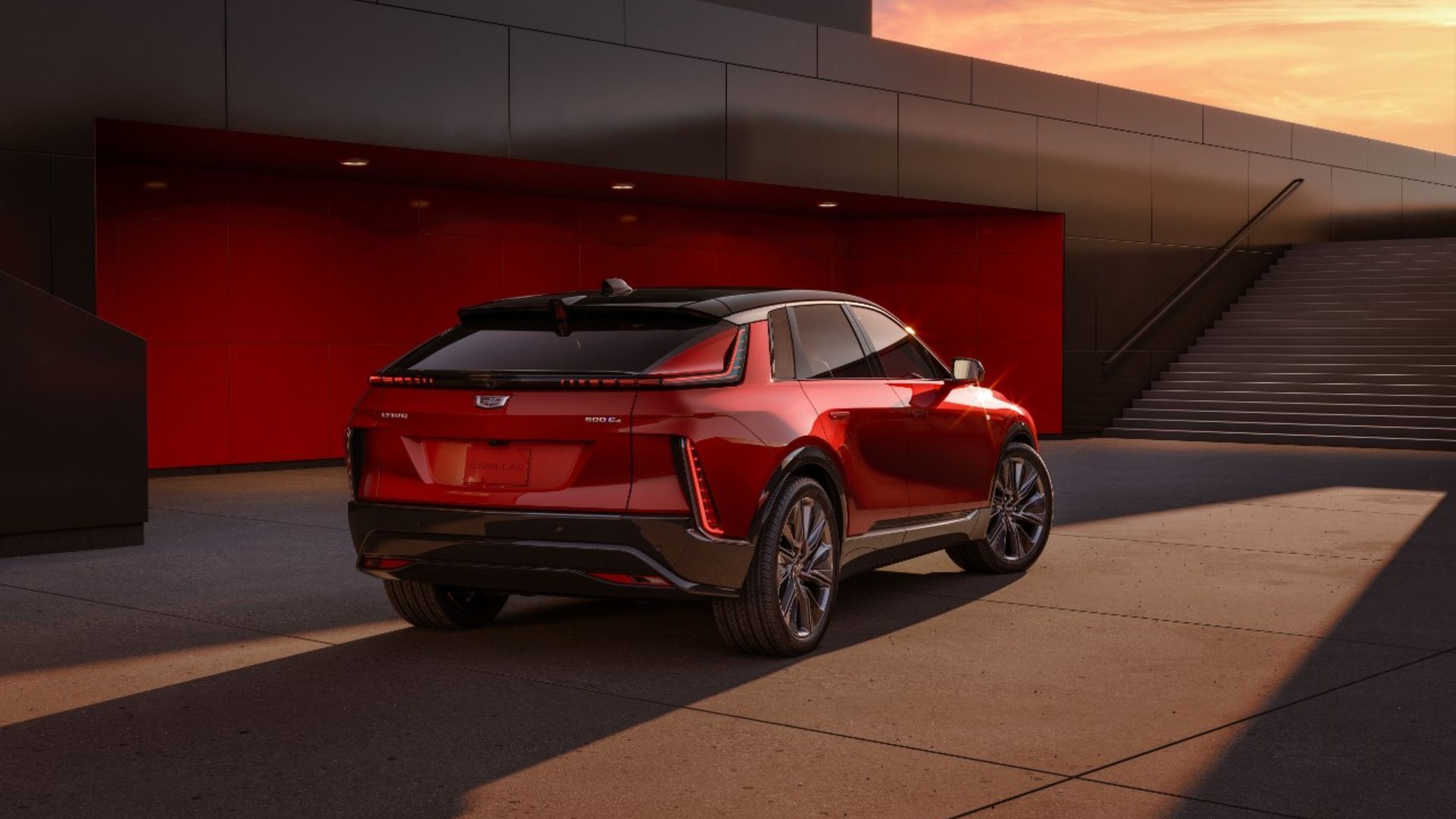 Comparison Cadillac Lyriq vs Tesla Model Y