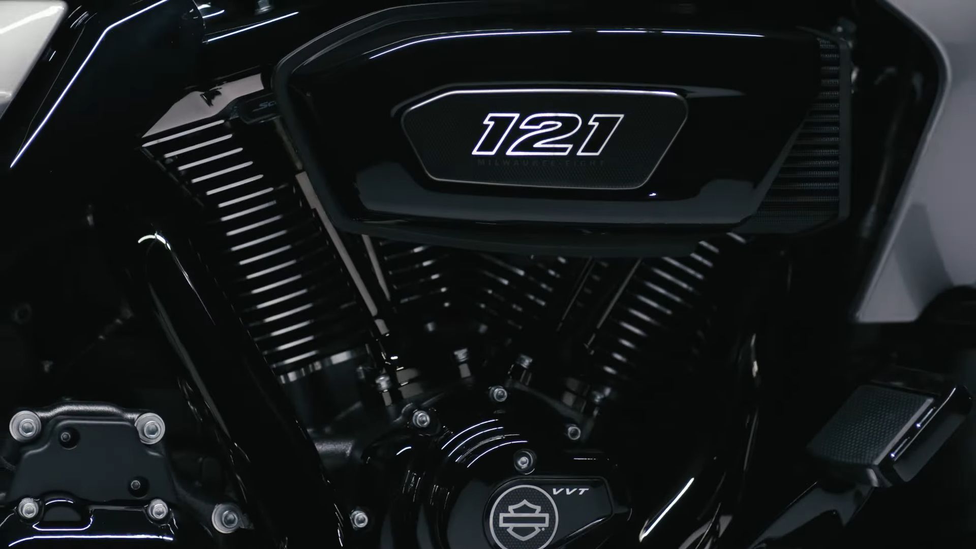 Teaser Mesin CVO Harley-Davidson 2023