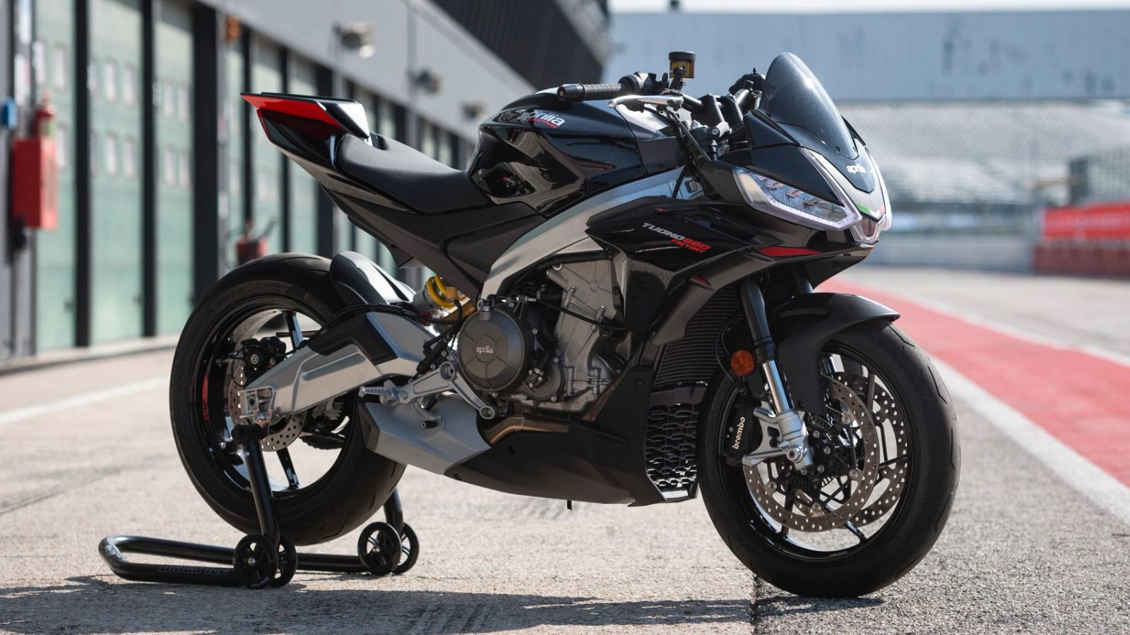 5 Reasons Why We Love The Aprilia Rs 660 (and 5 Why The Tuono 660 Is 