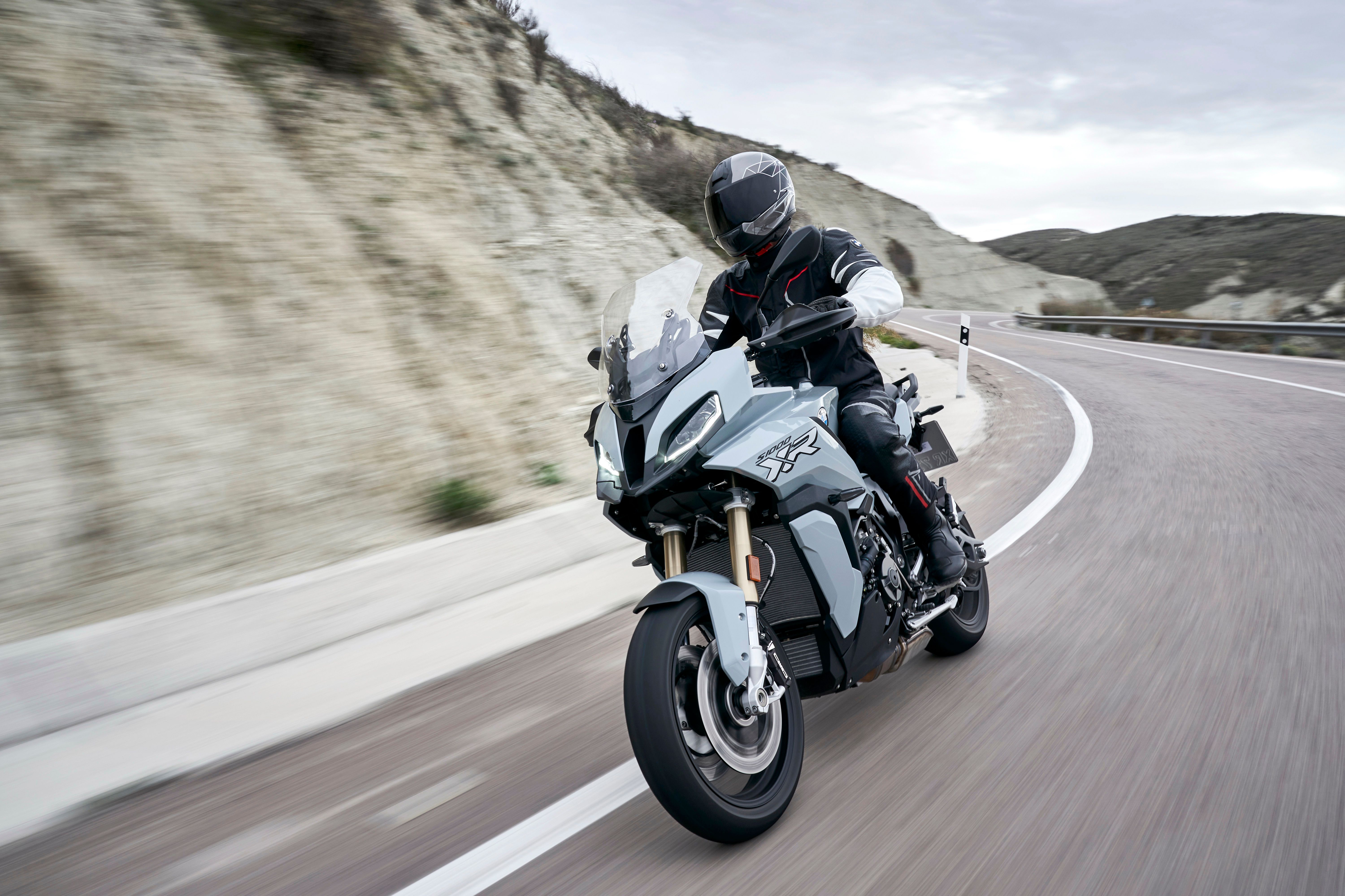 Fastest Touring Bikes Under 1000cc