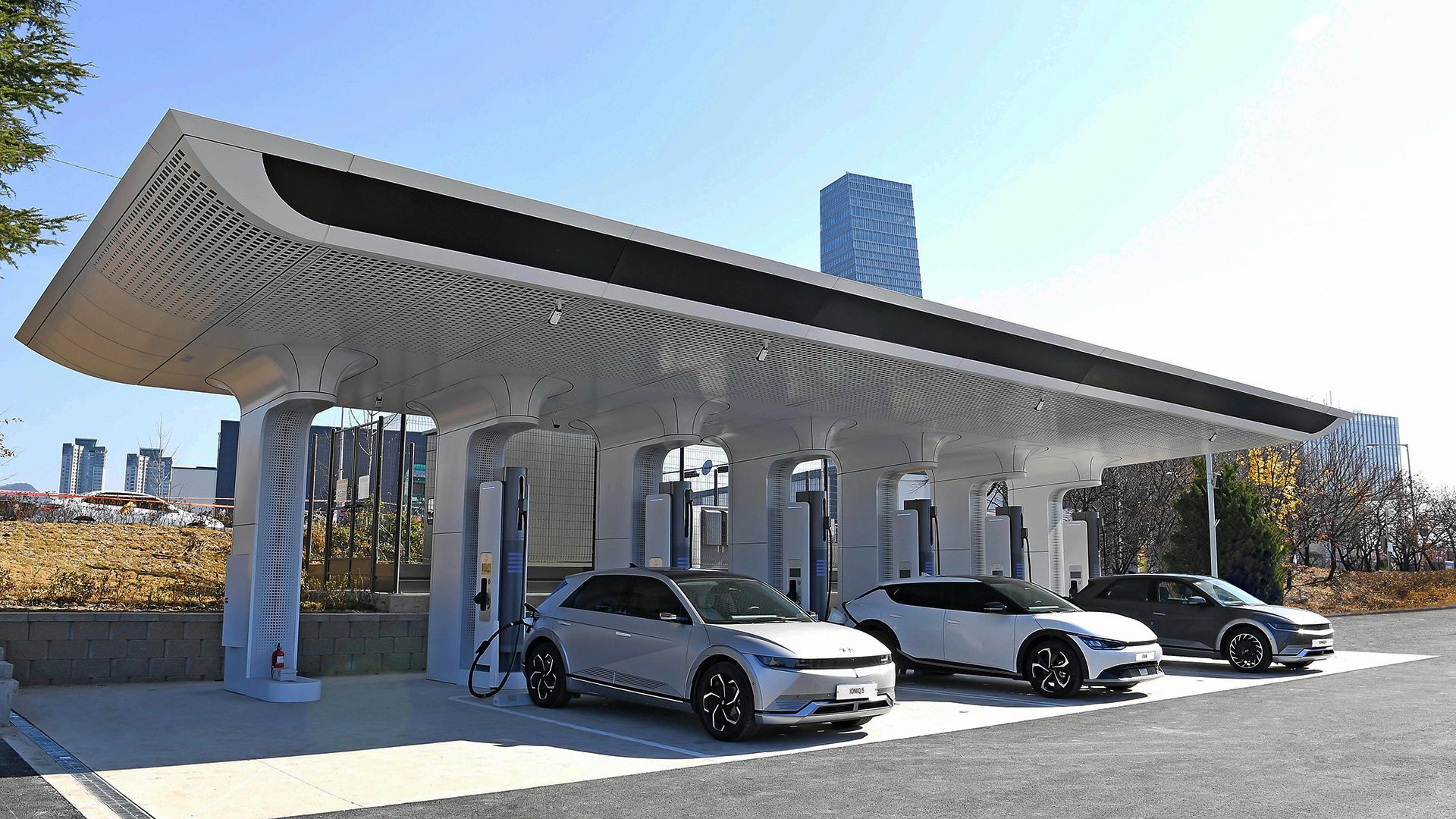 Hyundai Motor Group E-Pit fast charging station in South Korea