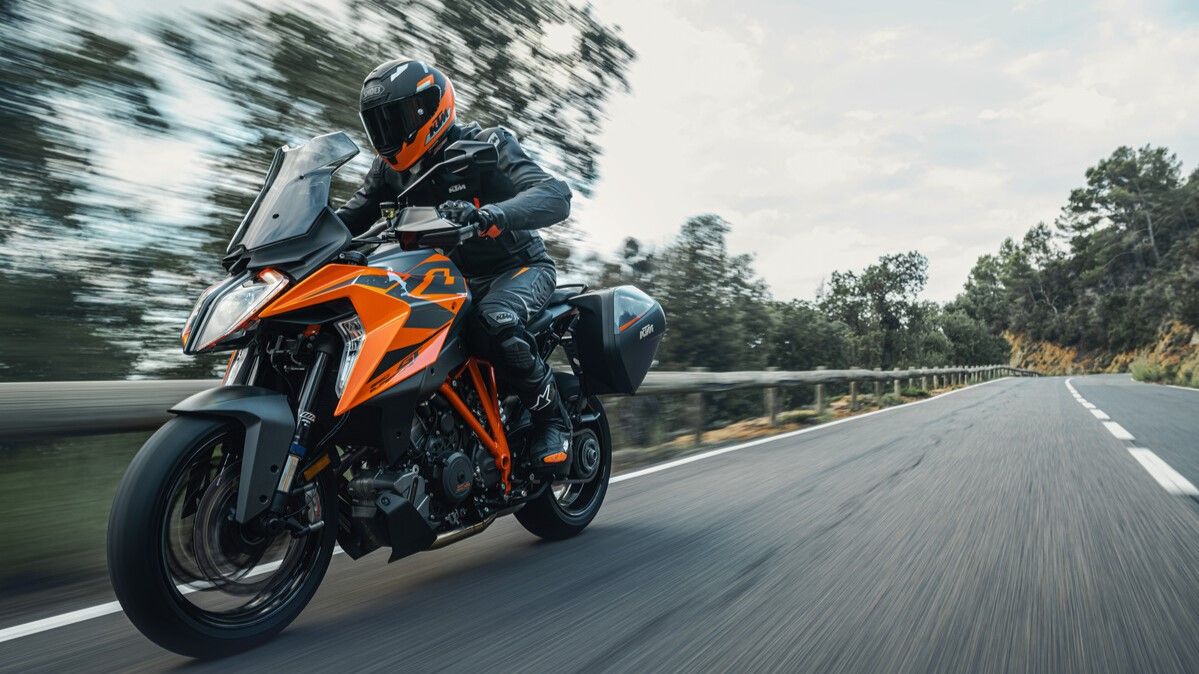 The 10 Fastest Touring Bikes Under $20,000