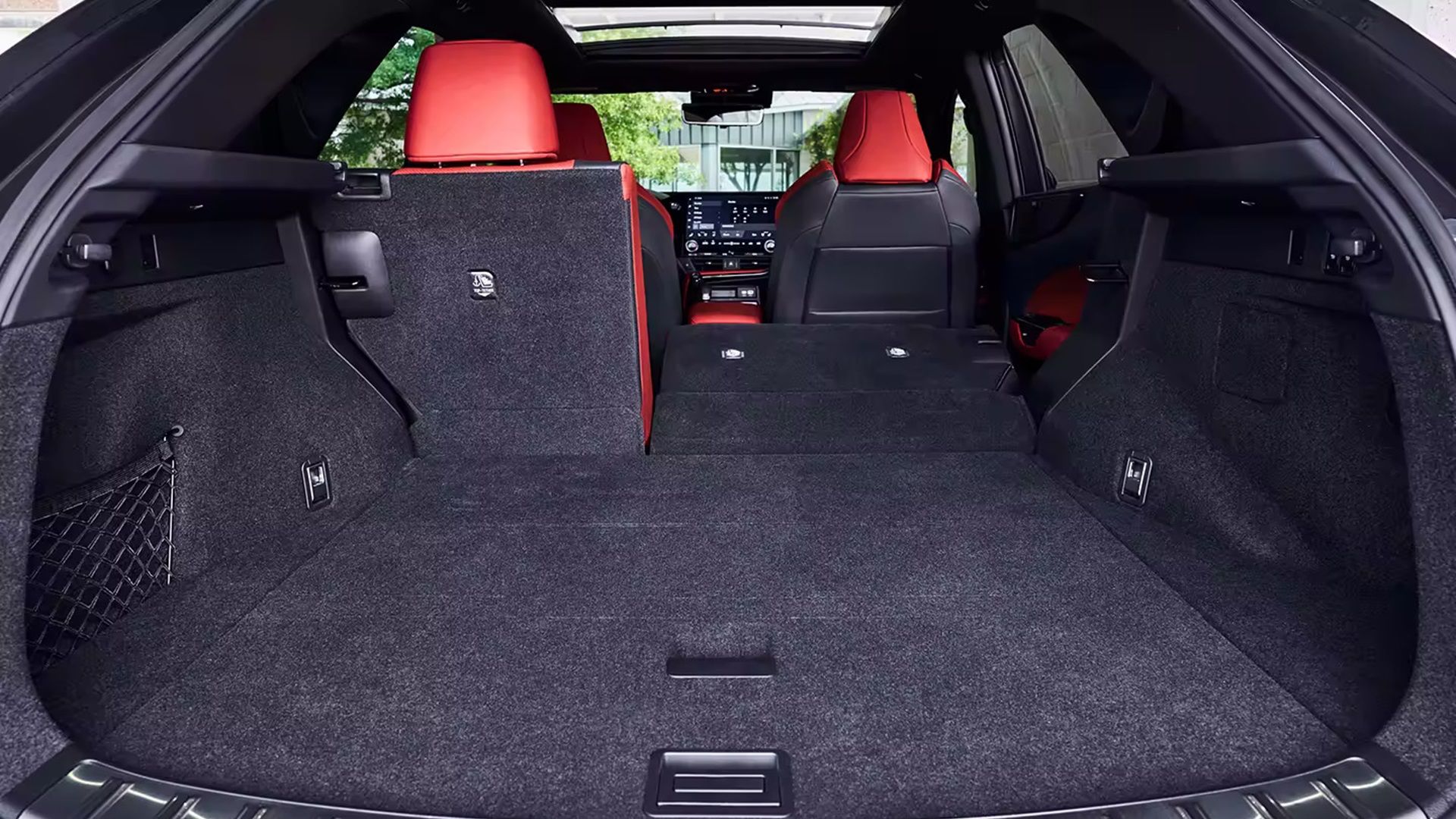 Lexus-NX-cargo-1