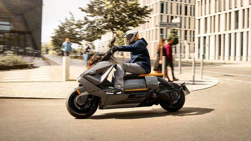 2023 BMW CE 04: Performance, Price, And Photos