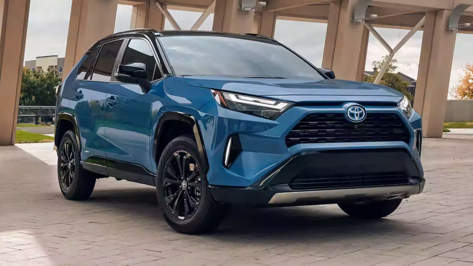 Toyota Revs Up Lineup with New 302-Horsepower RAV4 Prime, Toyota, Global  Newsroom