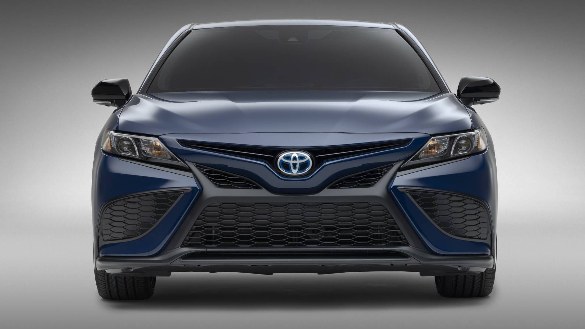 10 Reasons Why The Toyota Camry Remains A Popular Mid-Size Sedan In 2023