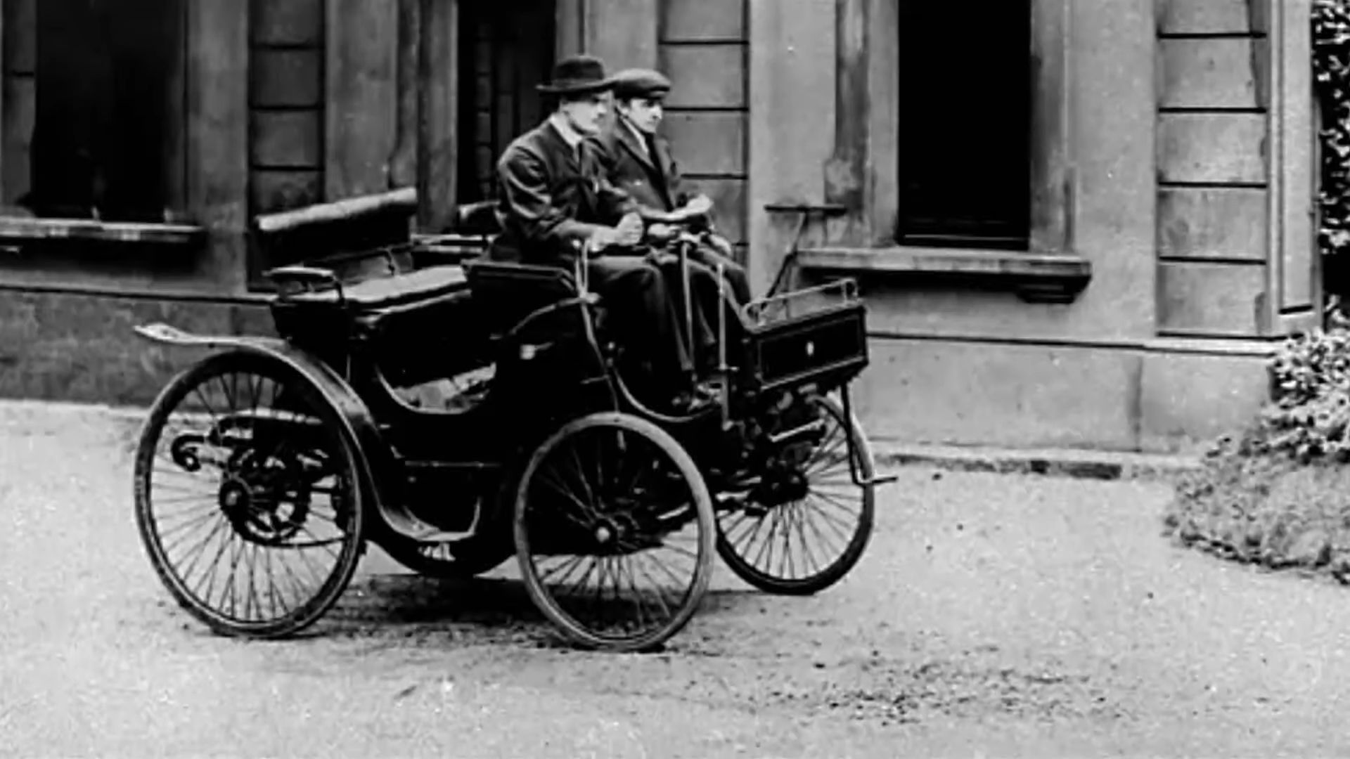 A Brief History Of Electric Vehicles
