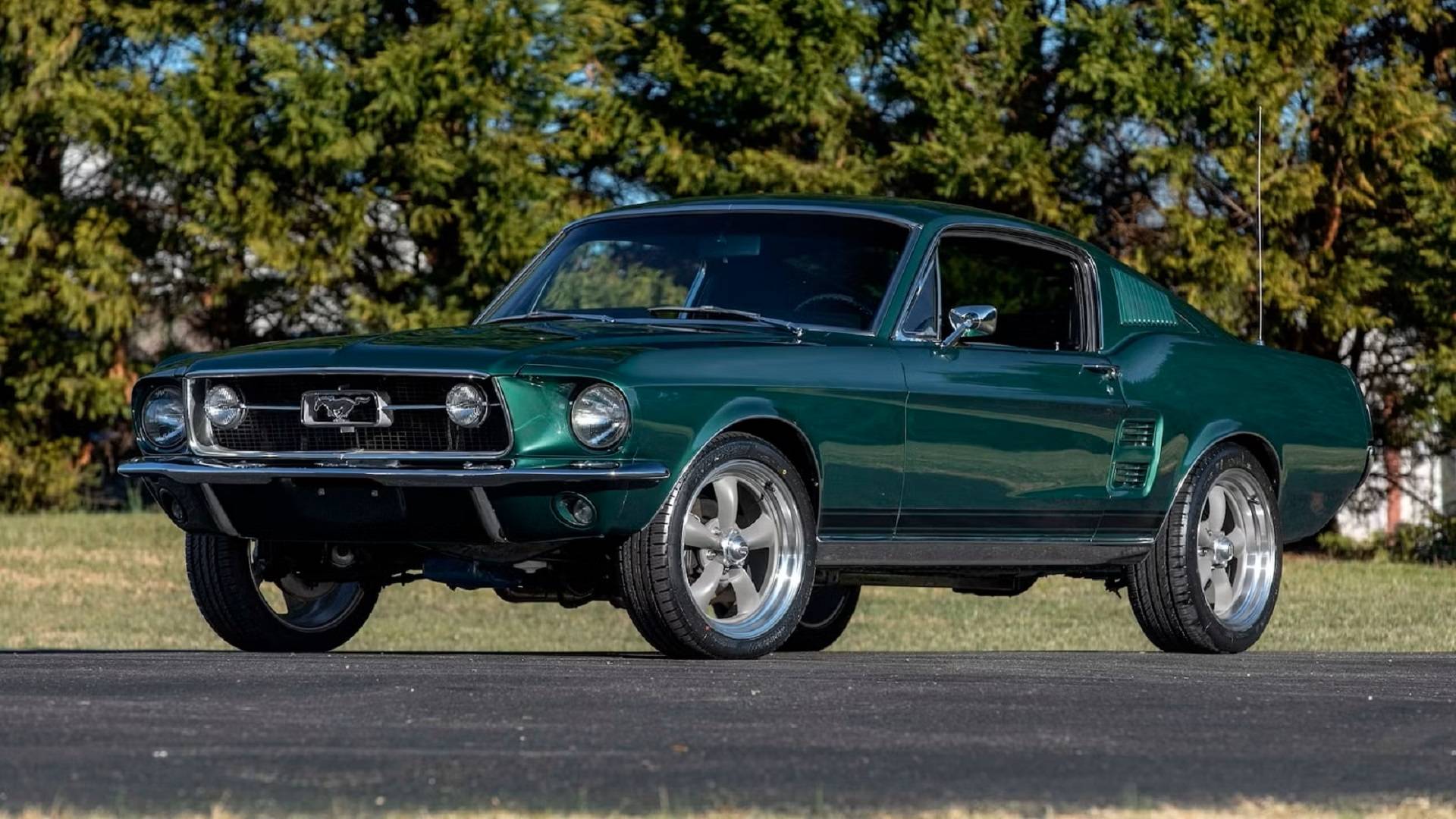 Maglietta Ford Mustang 1967 - Uomo, Cotone Morbido, Vestibilità Semi-aderente, Design San Francisco