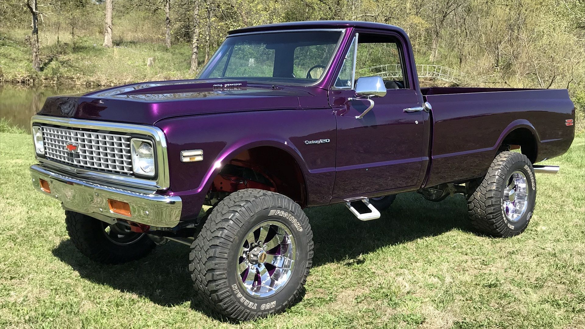 A parked 1972 Chevrolet C20 