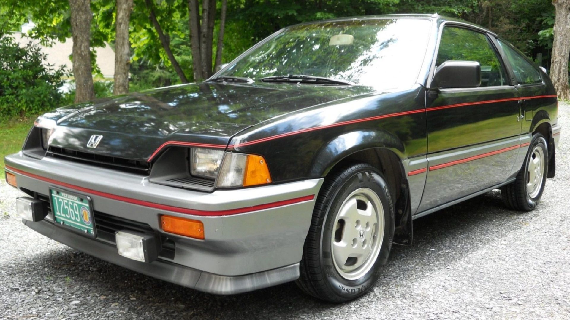 A parked 1985 Honda CRXsi