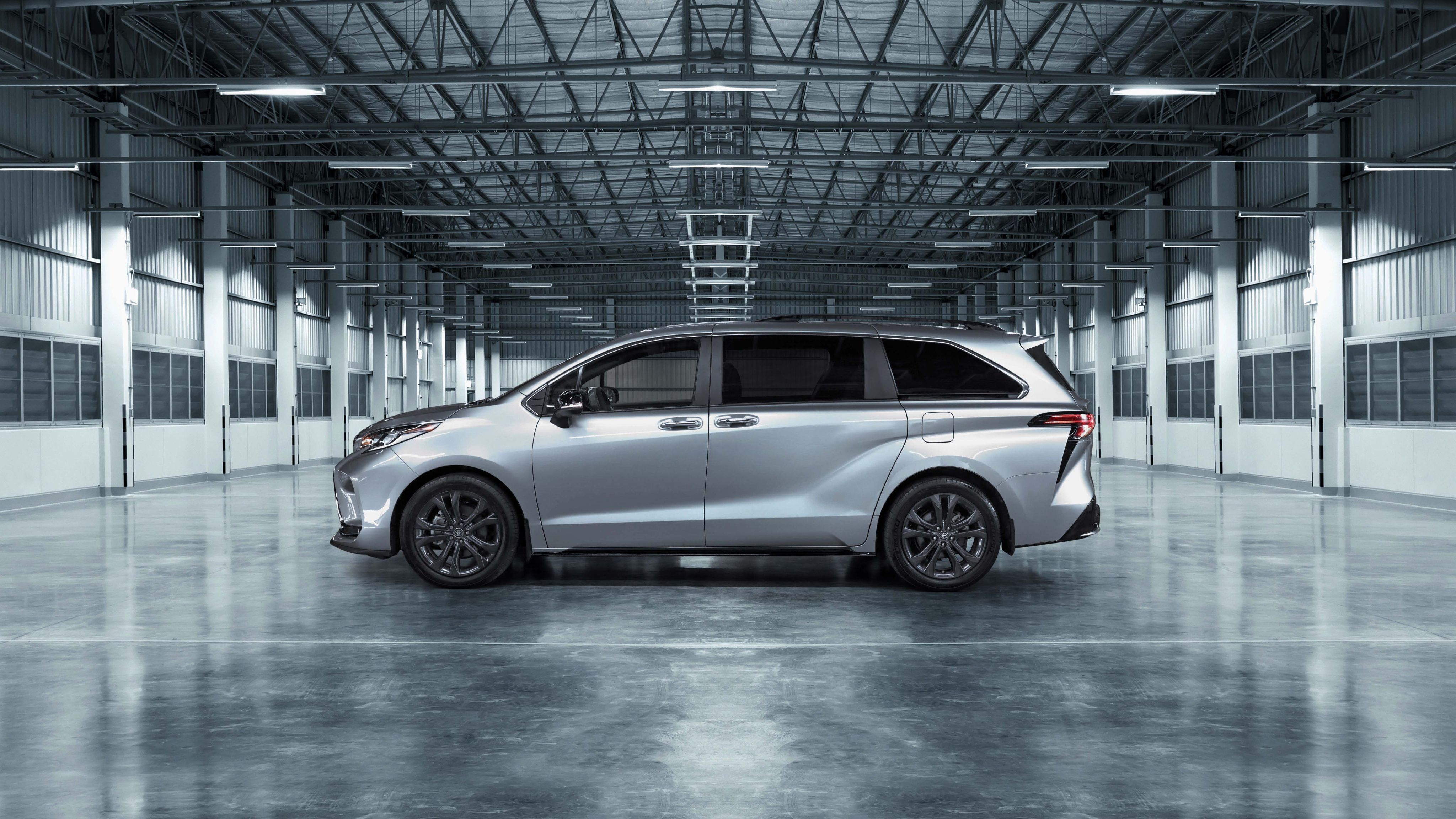 Toyota Siena 2023