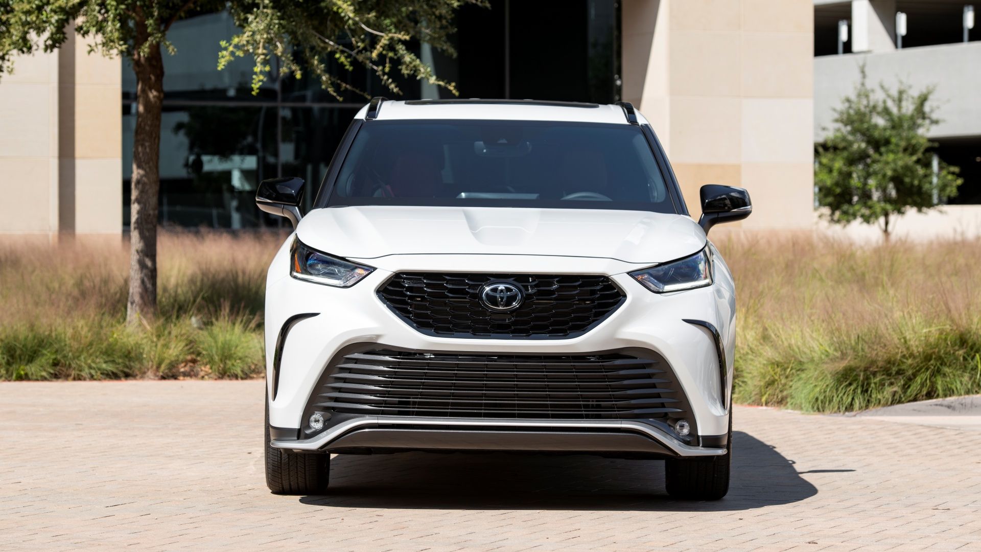 Here's What A Fully Loaded 2023 Toyota Highlander Costs
