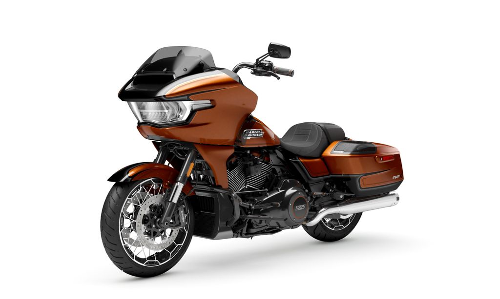 Harley-Davidson CVO Road Glide 2023 selesai