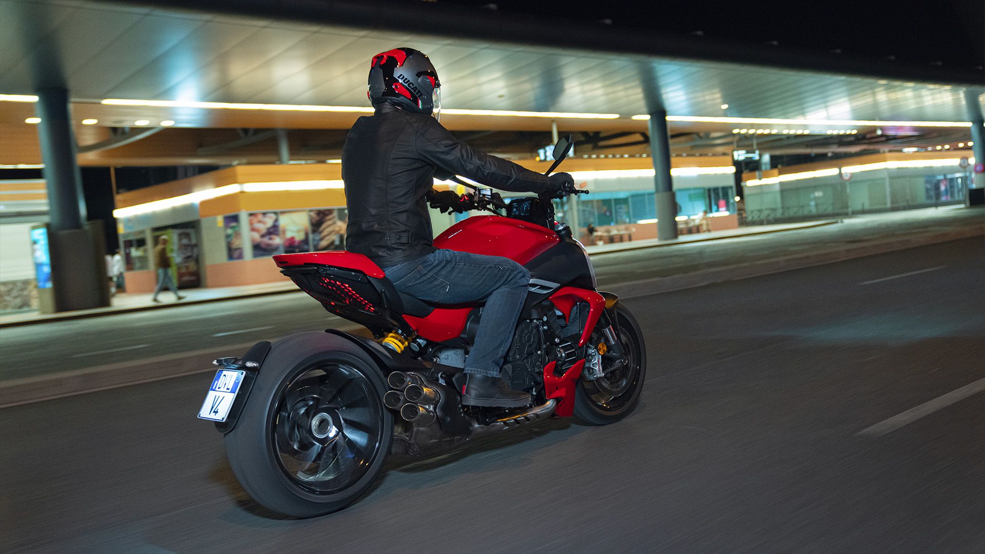 Ducati Diavel V4