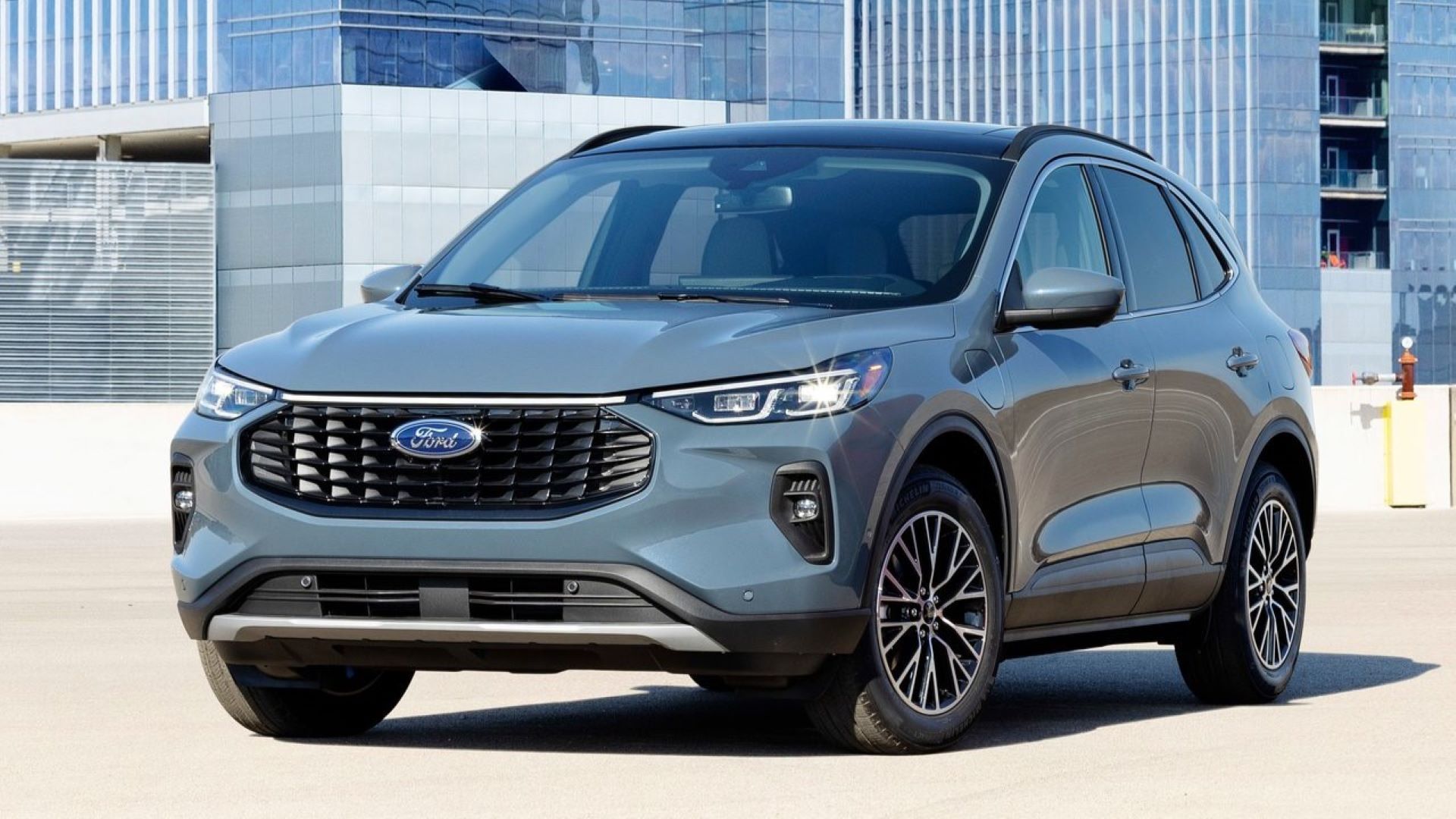 2020 Ford Escape Hybrid Gas-Electric SUV and Plug-In - Specs and Info