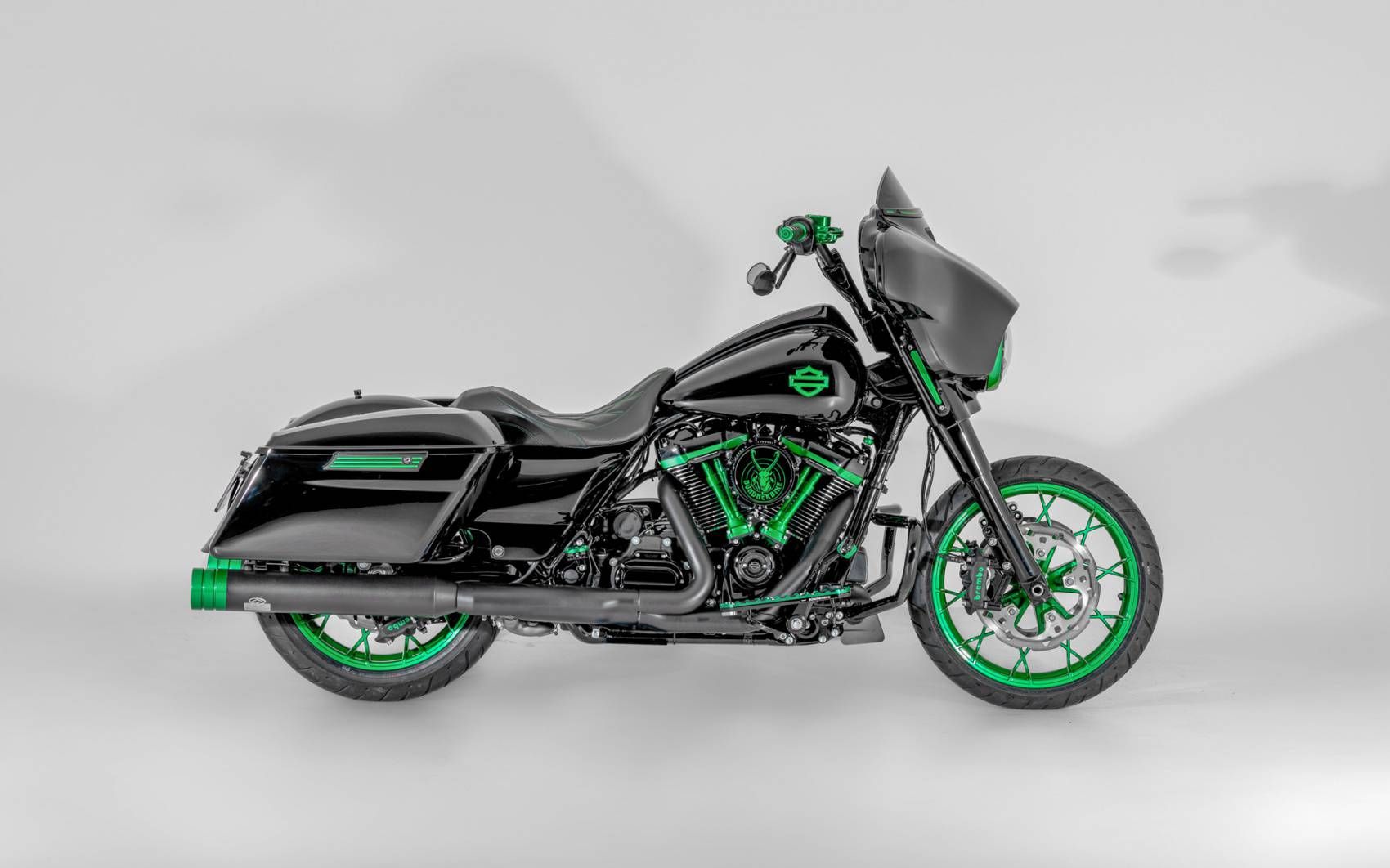 Harley-Davidson CVO Street Glide Bundnerbike Green 3
