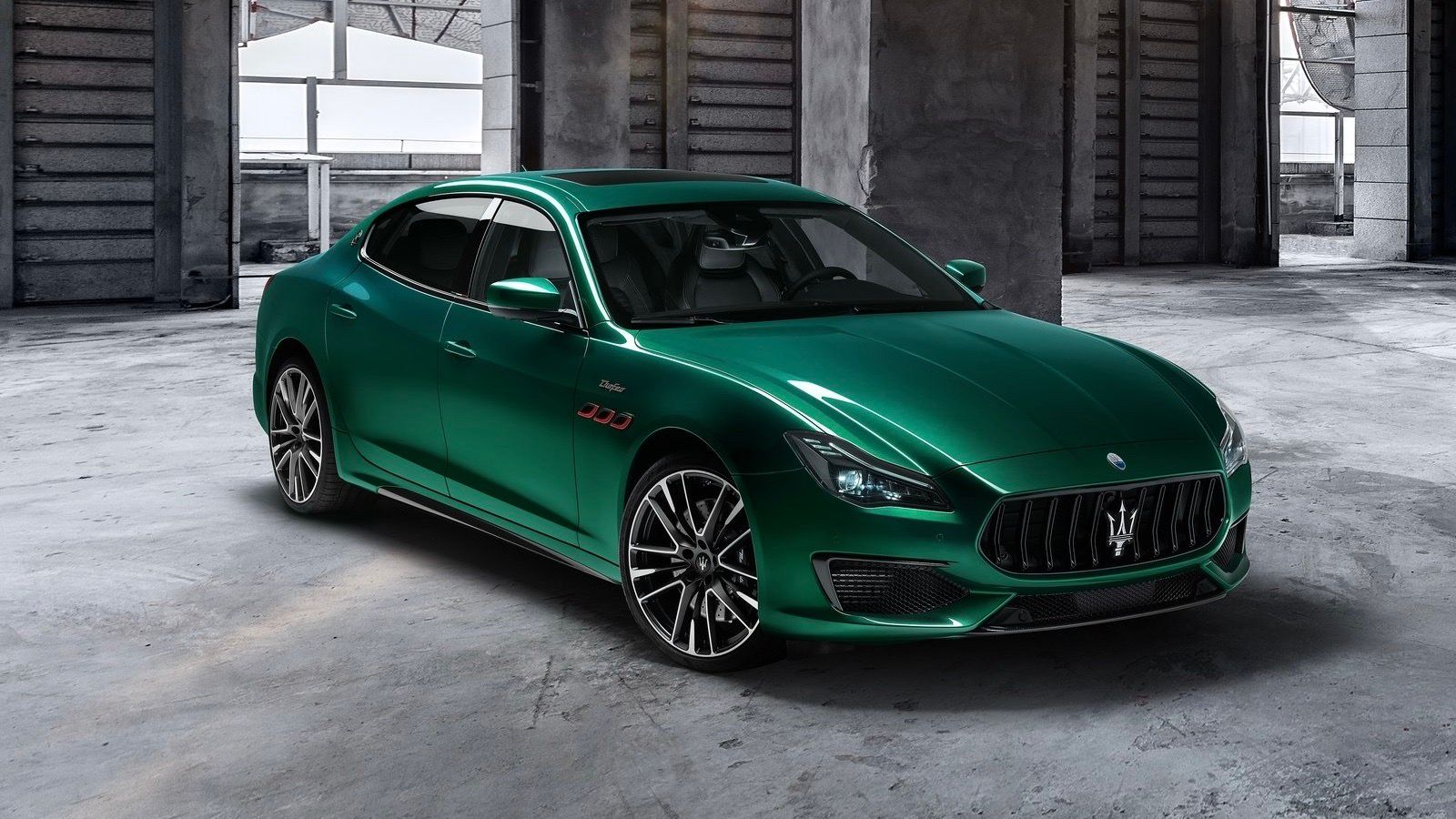 Green 2021 Maserati Quattroporte Trofeo