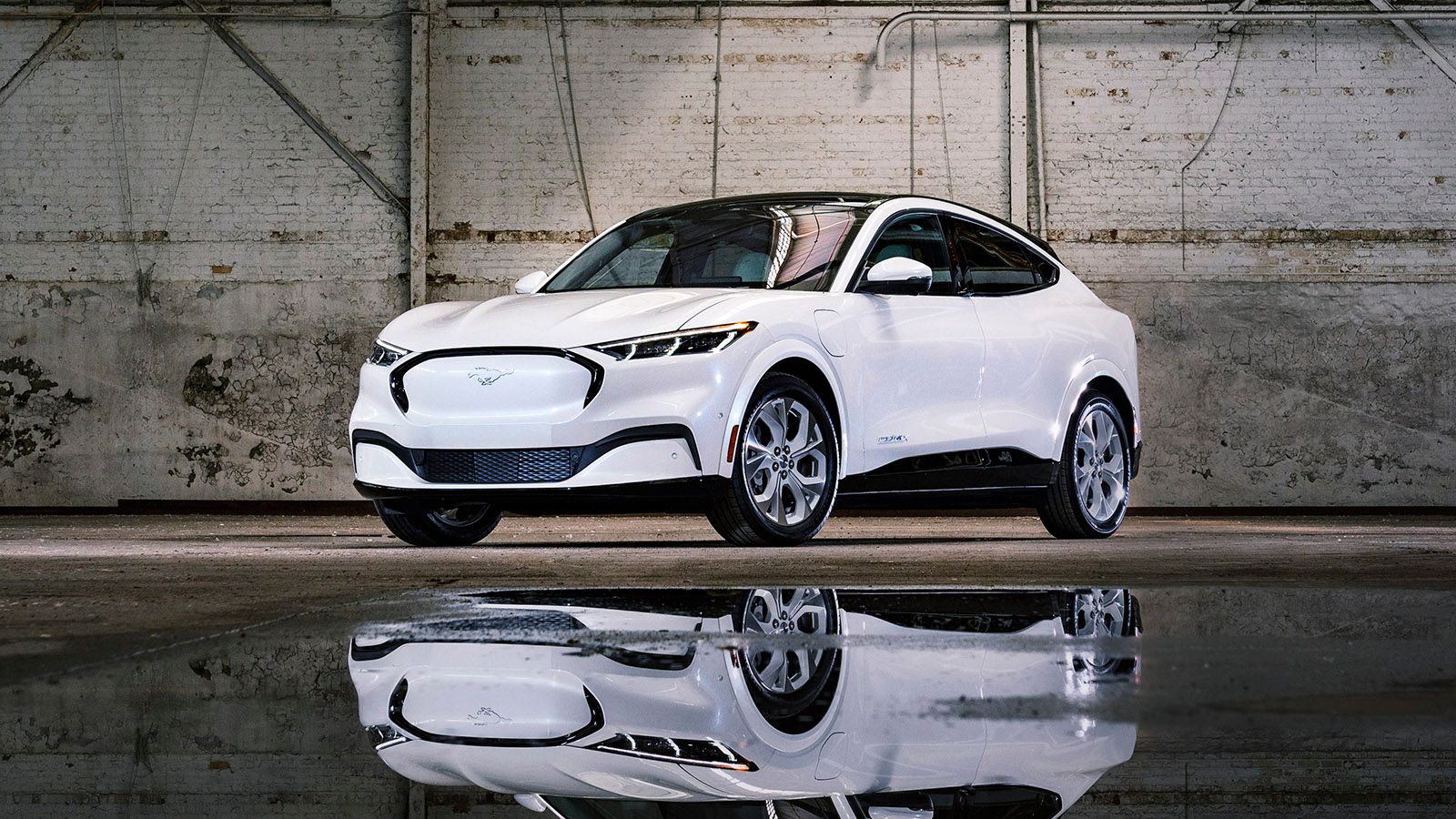 10 Things Everyone Should Know Before Owning An Electric Car