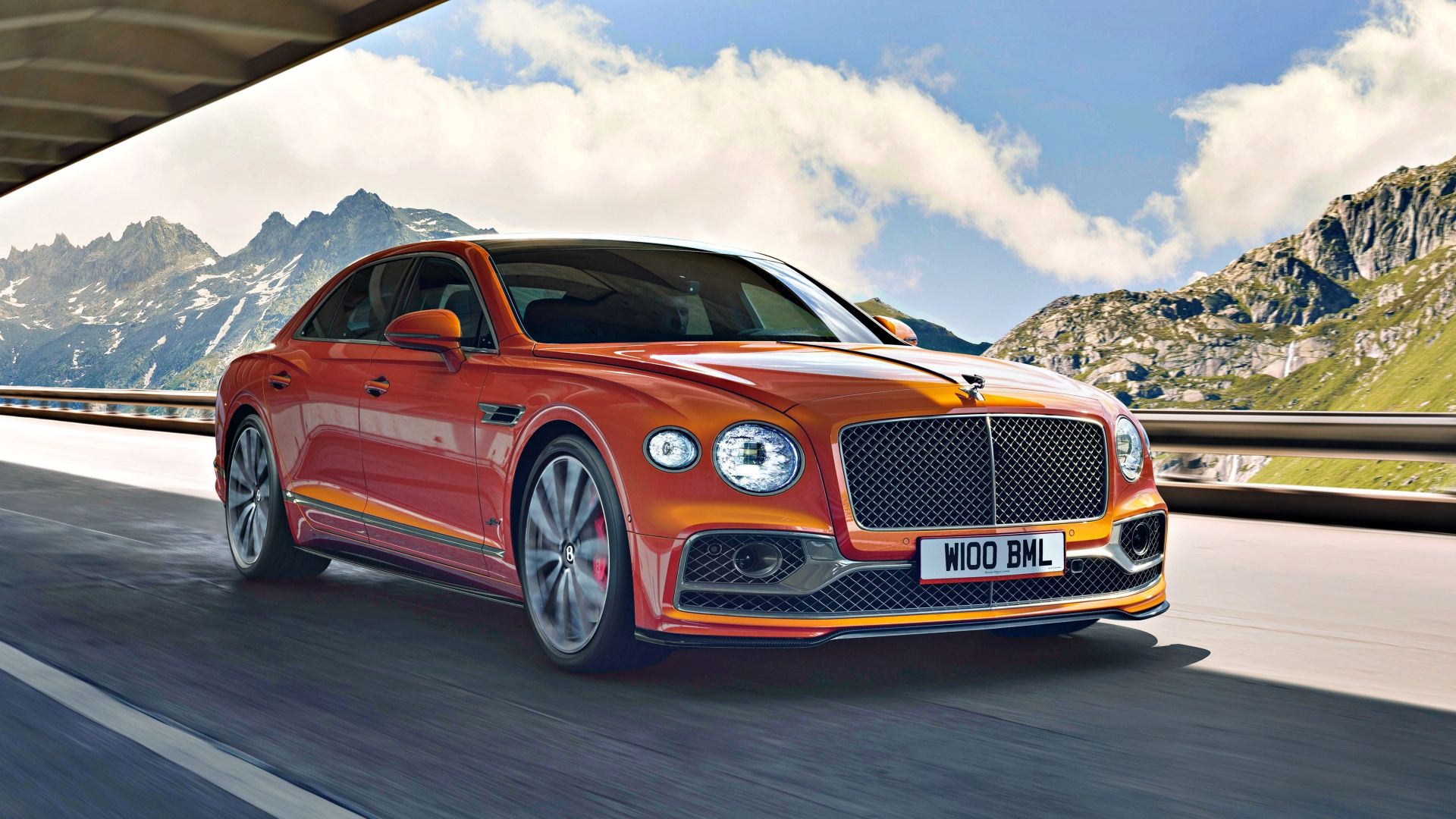 Orange 2024 Bentley Flying Spur Speed