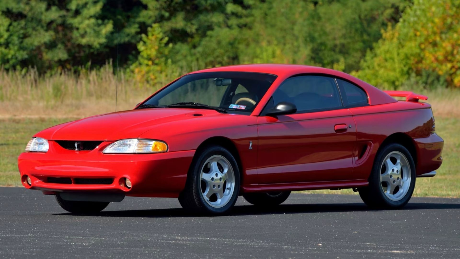 Ford Mustang vermelho 1994
