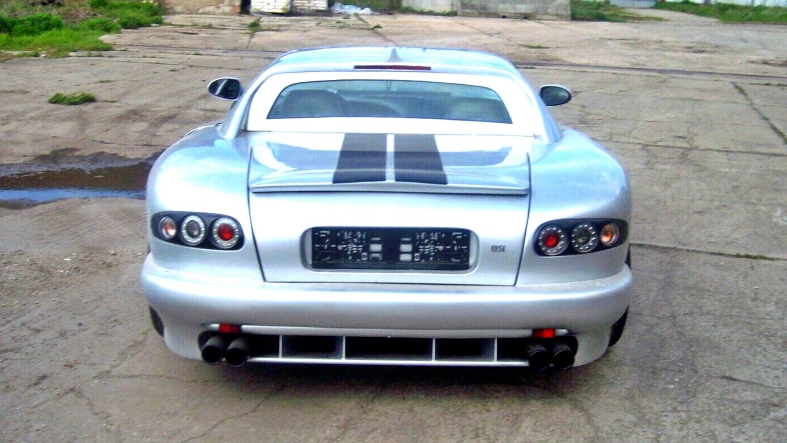 Réplica C4 Corvette Viper prateada