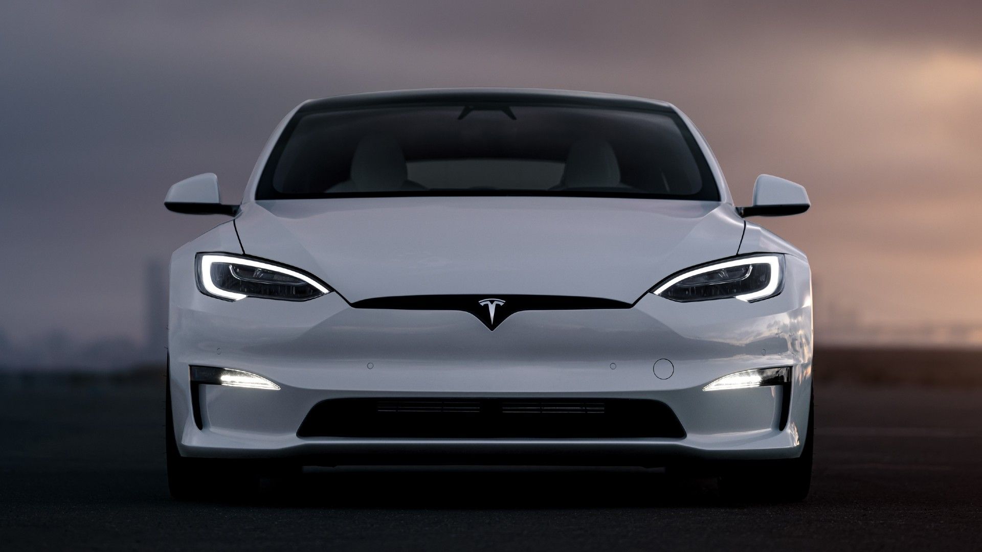 White Tesla Model S Plaid 