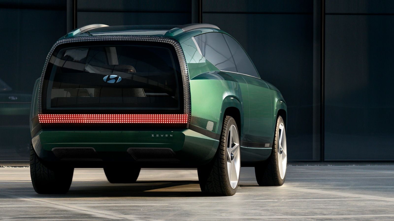Green 2024 Hyundai Ioniq 7 concept