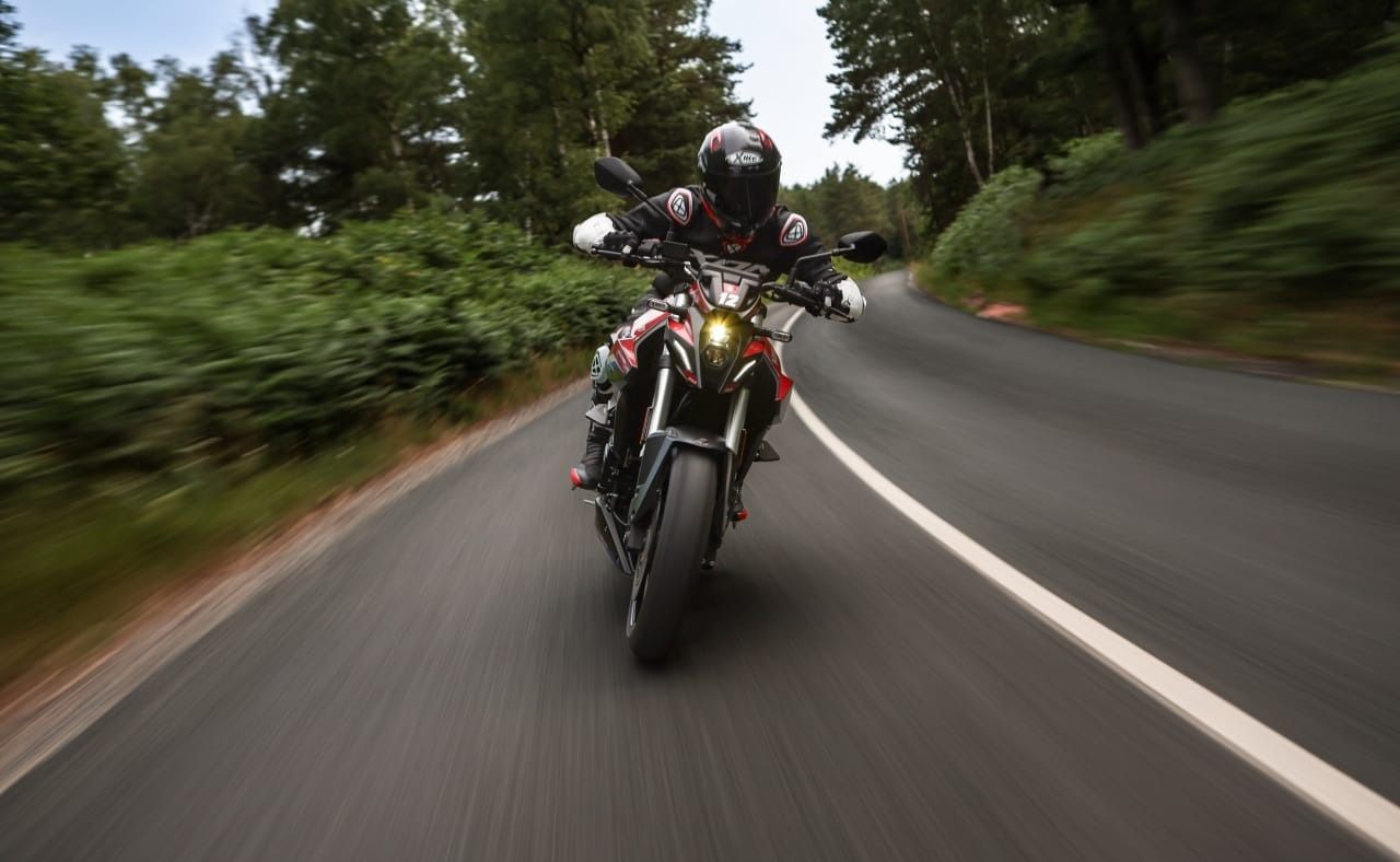 2023 Suzuki GSX-8S SERT 3_adobe_express