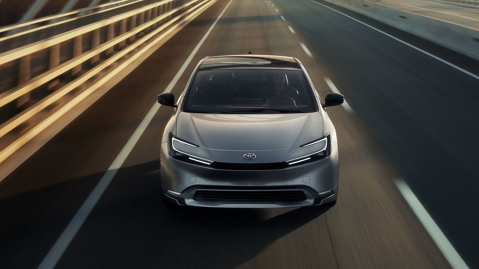 2023 Toyota Prius Híbrido em Guardian Grey