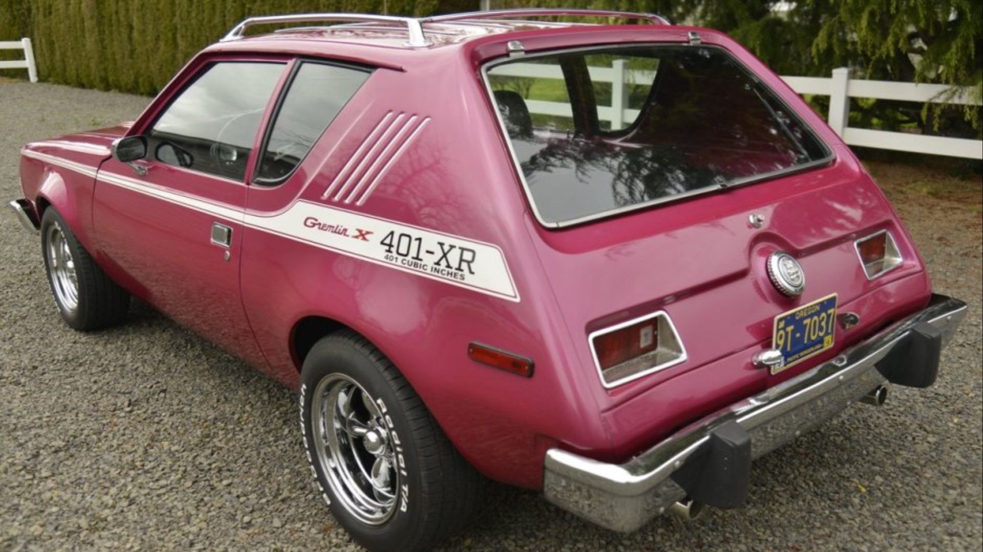 Roxo 1974 AMC Gremlin 401XR