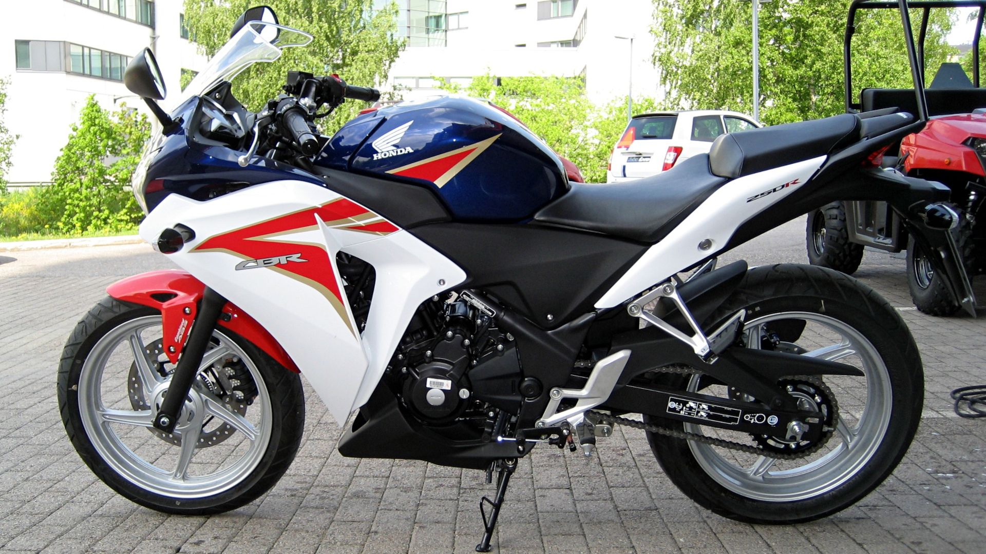 Honda_CBR250R_2011 