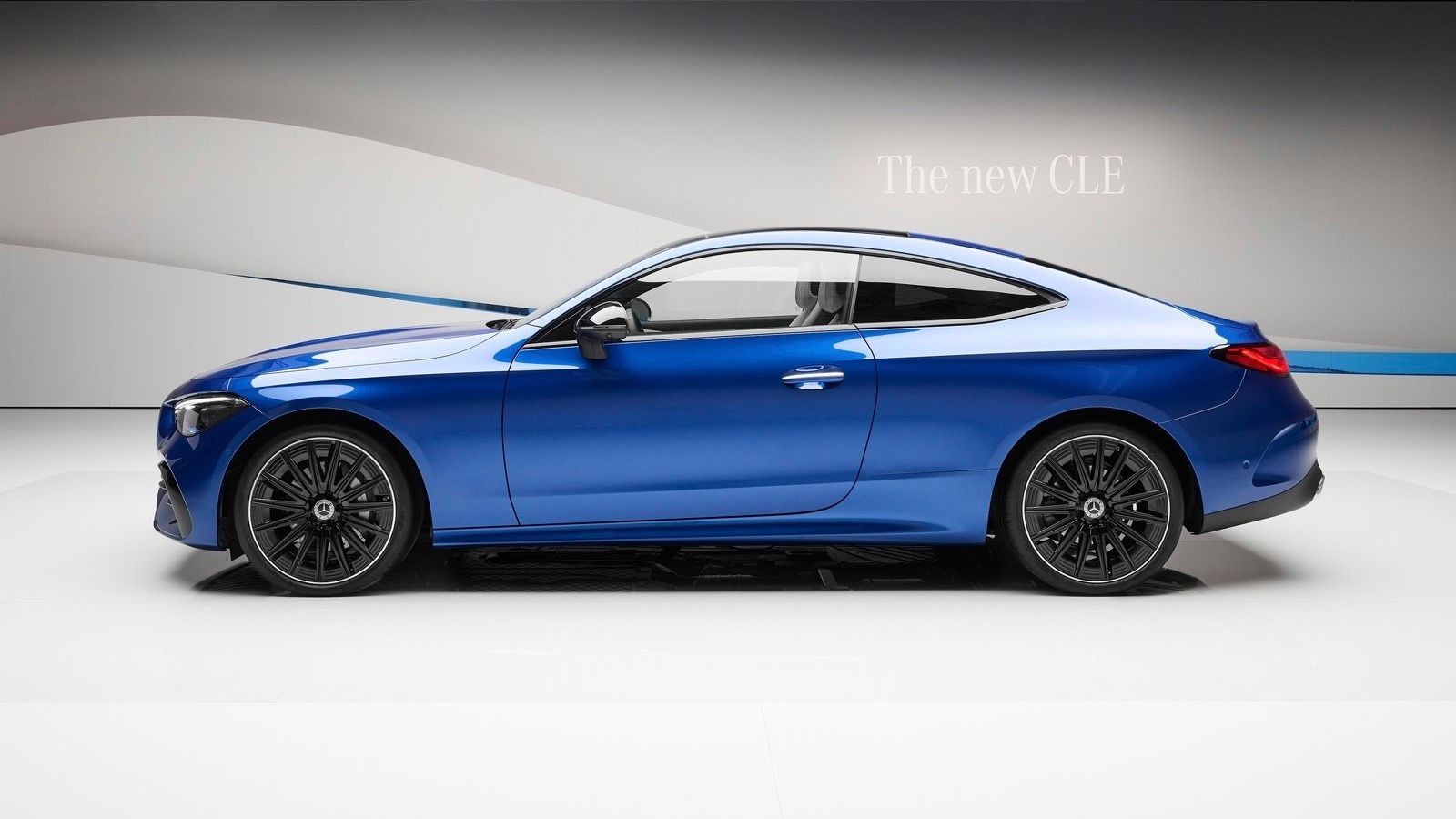 2024 Mercedes Benz CLE Coupé azul 