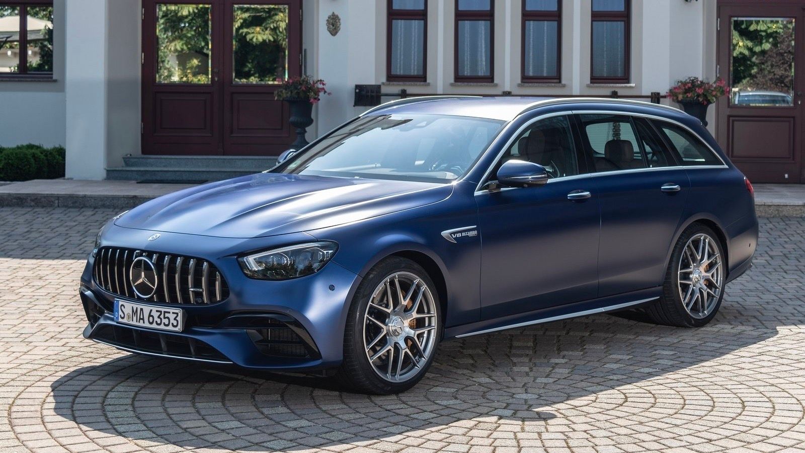 2021 blue Mercedes-AMG E63 S Estate