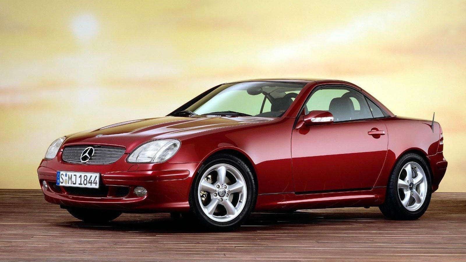 2000 vermelho Mercedes-Benz SLK320 
