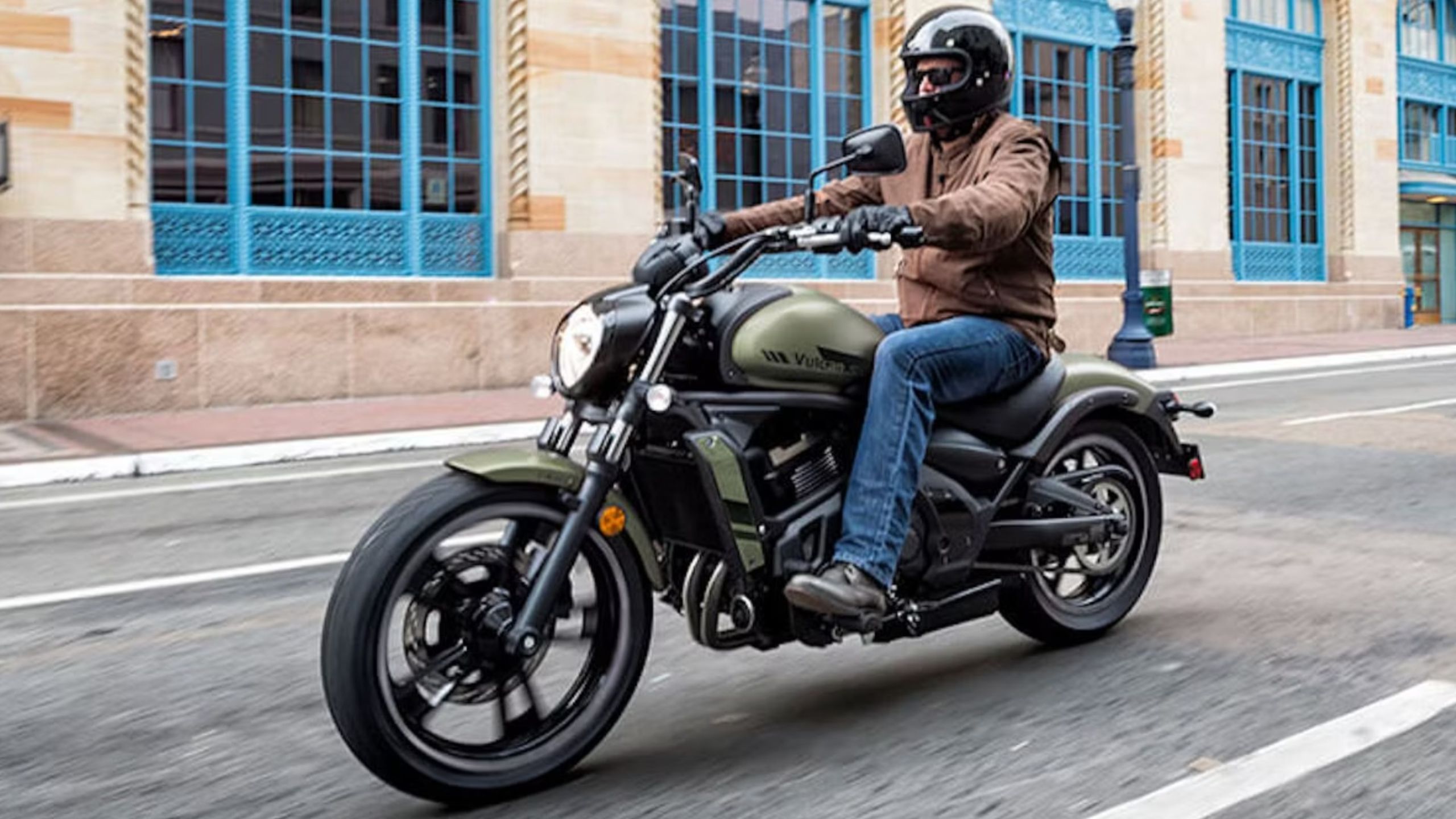 New Royal Enfield Super Meteor 650 vs Kawasaki Vulcan S - The ...