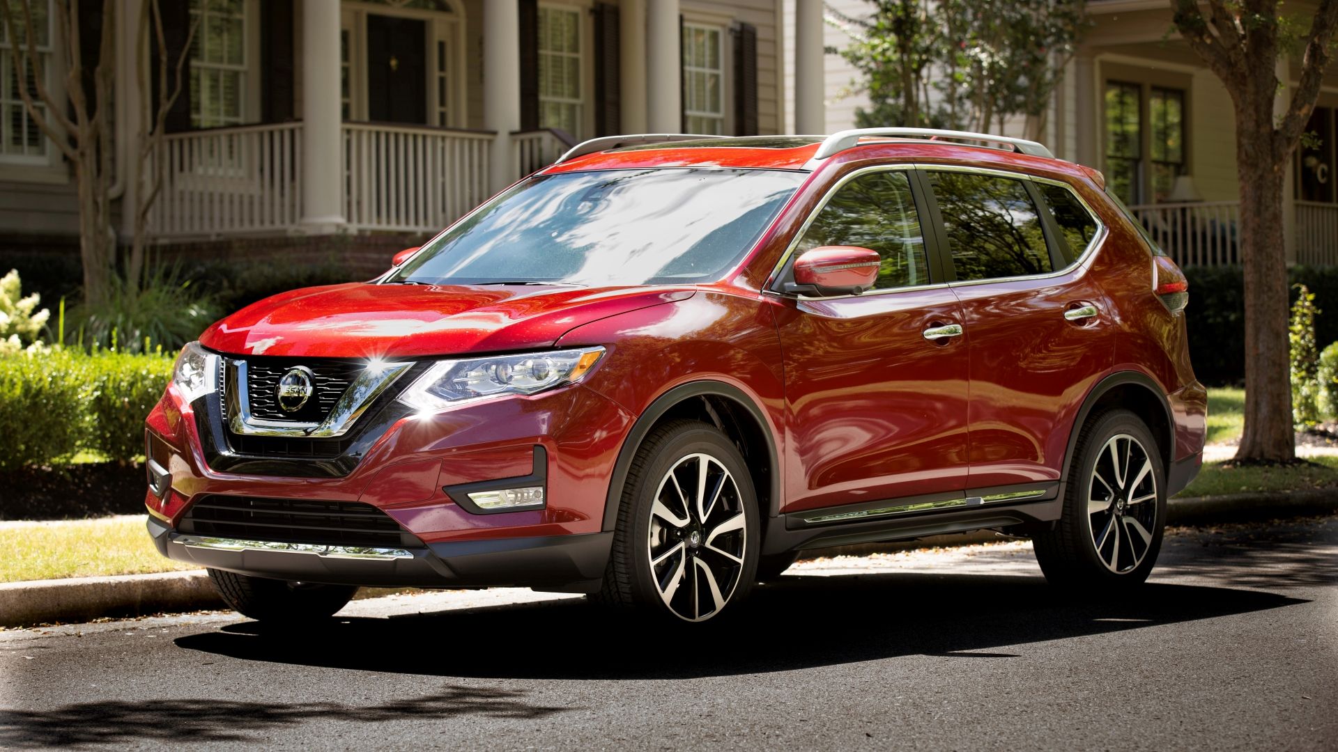 Front 3/4 of the 2019 Nissan Rogue