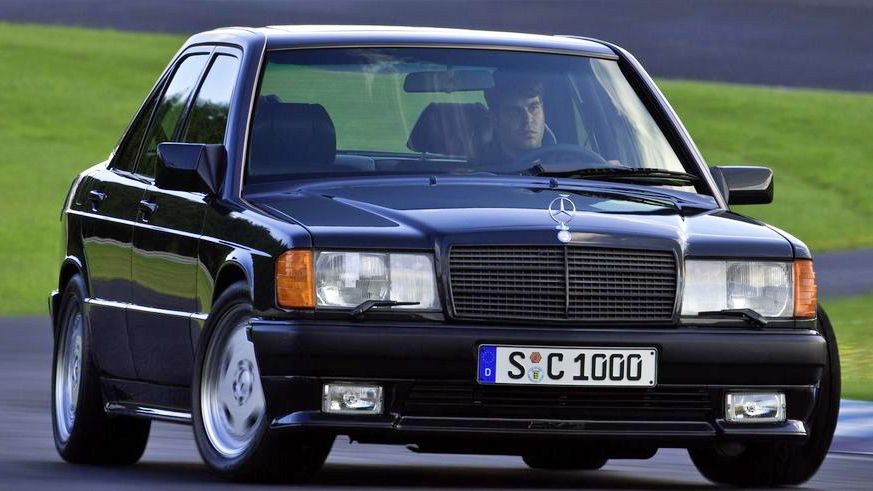 Mercedes-Benz 190E 3.2 AMG preto