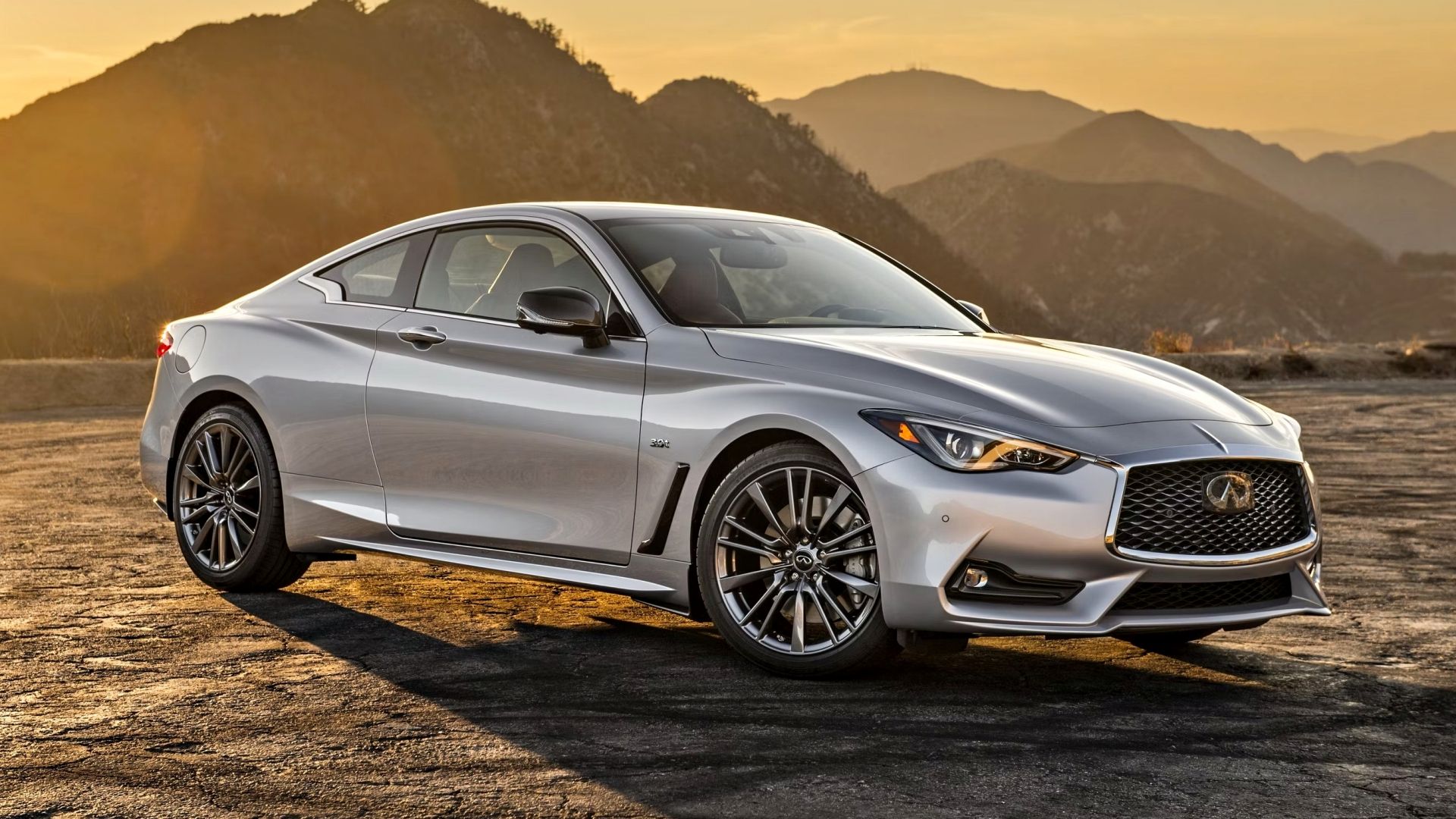 Silver 2016 Infiniti Q60