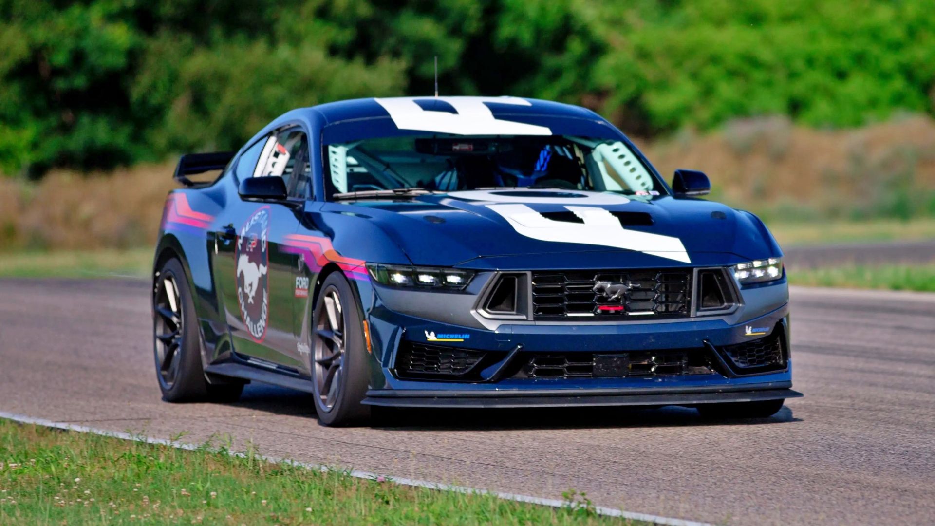 2024 Ford Mustang Dark Horse R