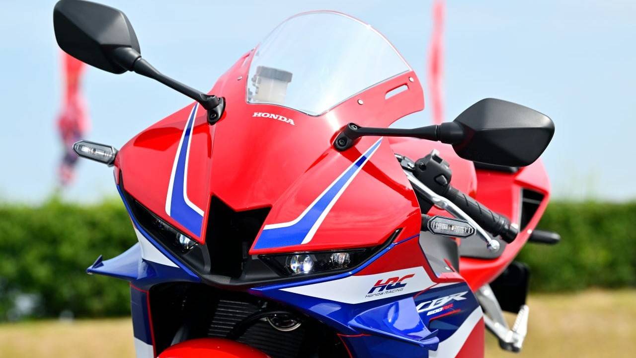 Modèle Réduit Moto Honda CBR 600 RR – Échelle 1/18, Rouge – Miniature Détaillée, Collection