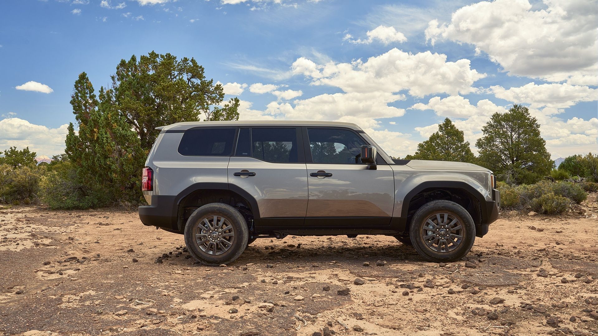 Here's Why The 2024 Toyota Land Cruiser Is The Best Hybrid Offroader