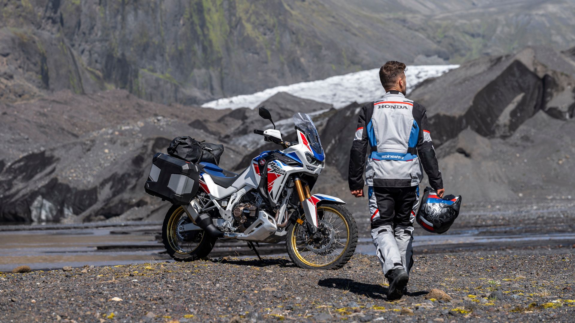 22 Honda CRF1100L Africa Twin Adventure Sports_lifestyle 20