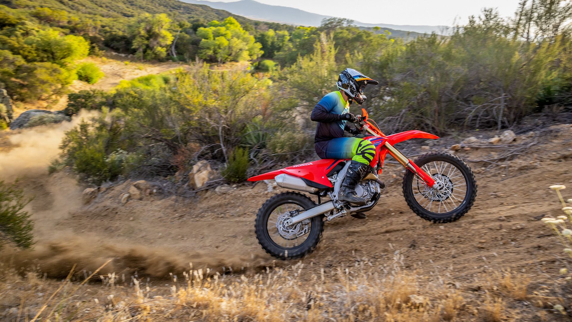 23 Honda CR450RX_action 1